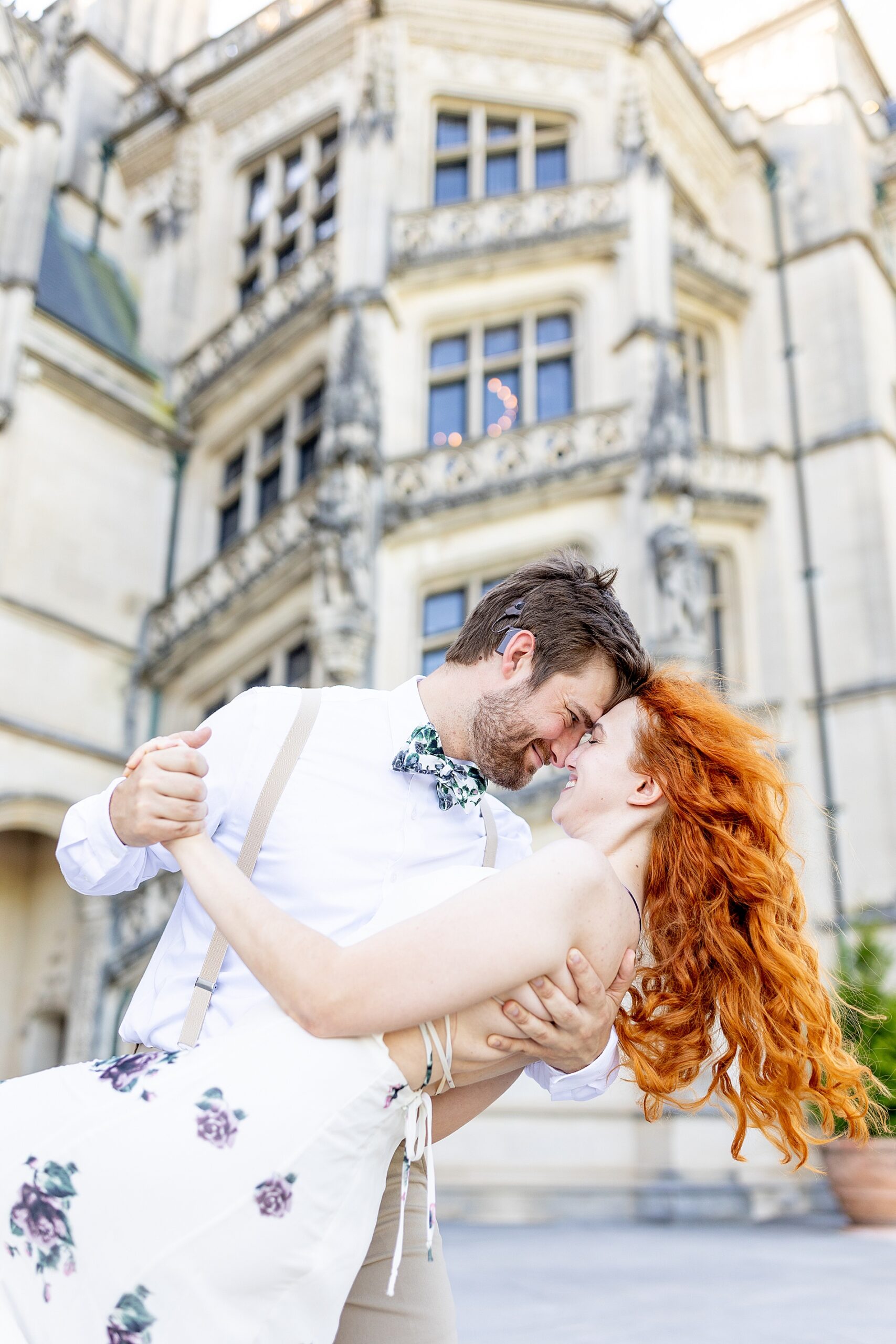 couple dance in front of Biltmore Estate mansion