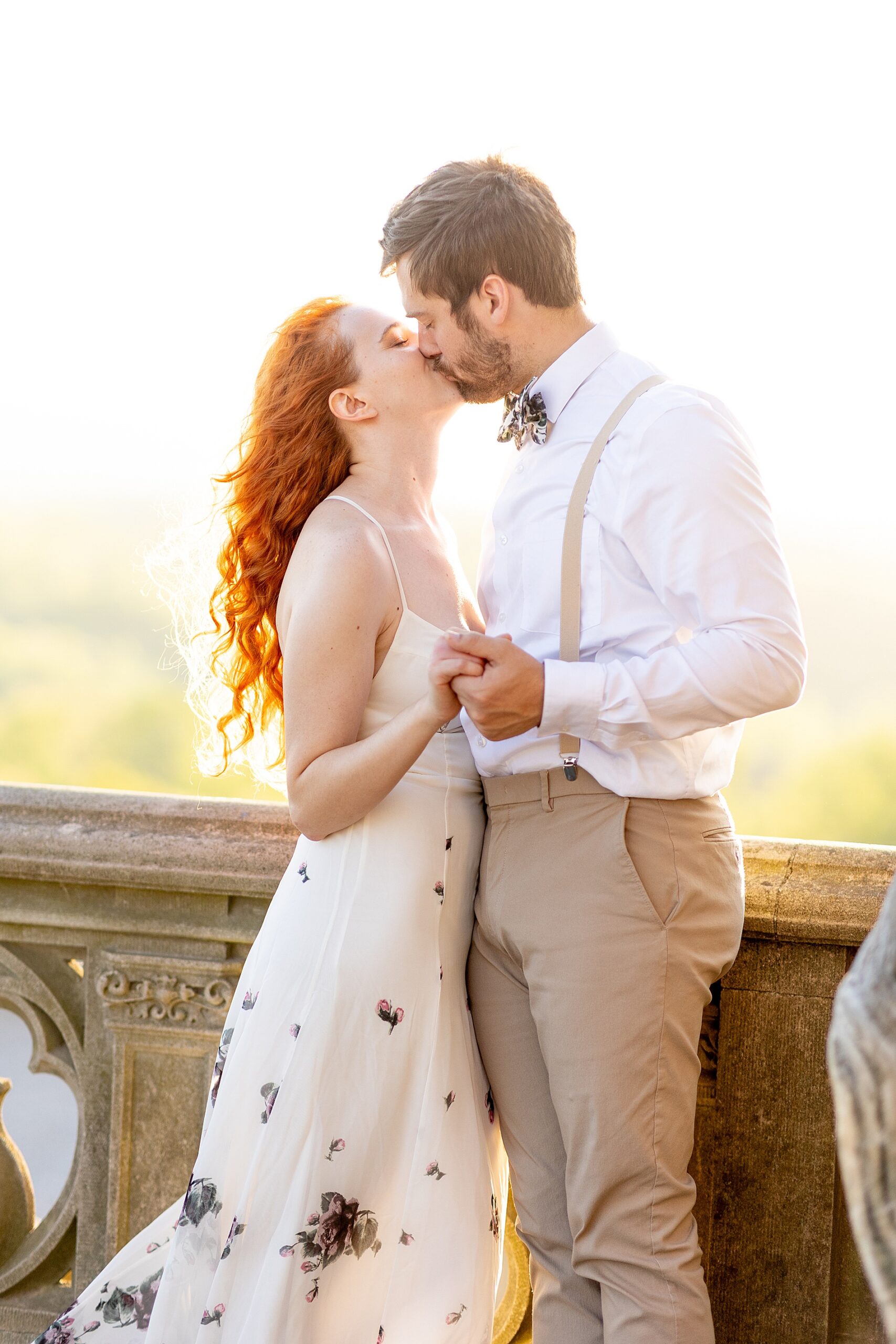 couple kiss at sunset 