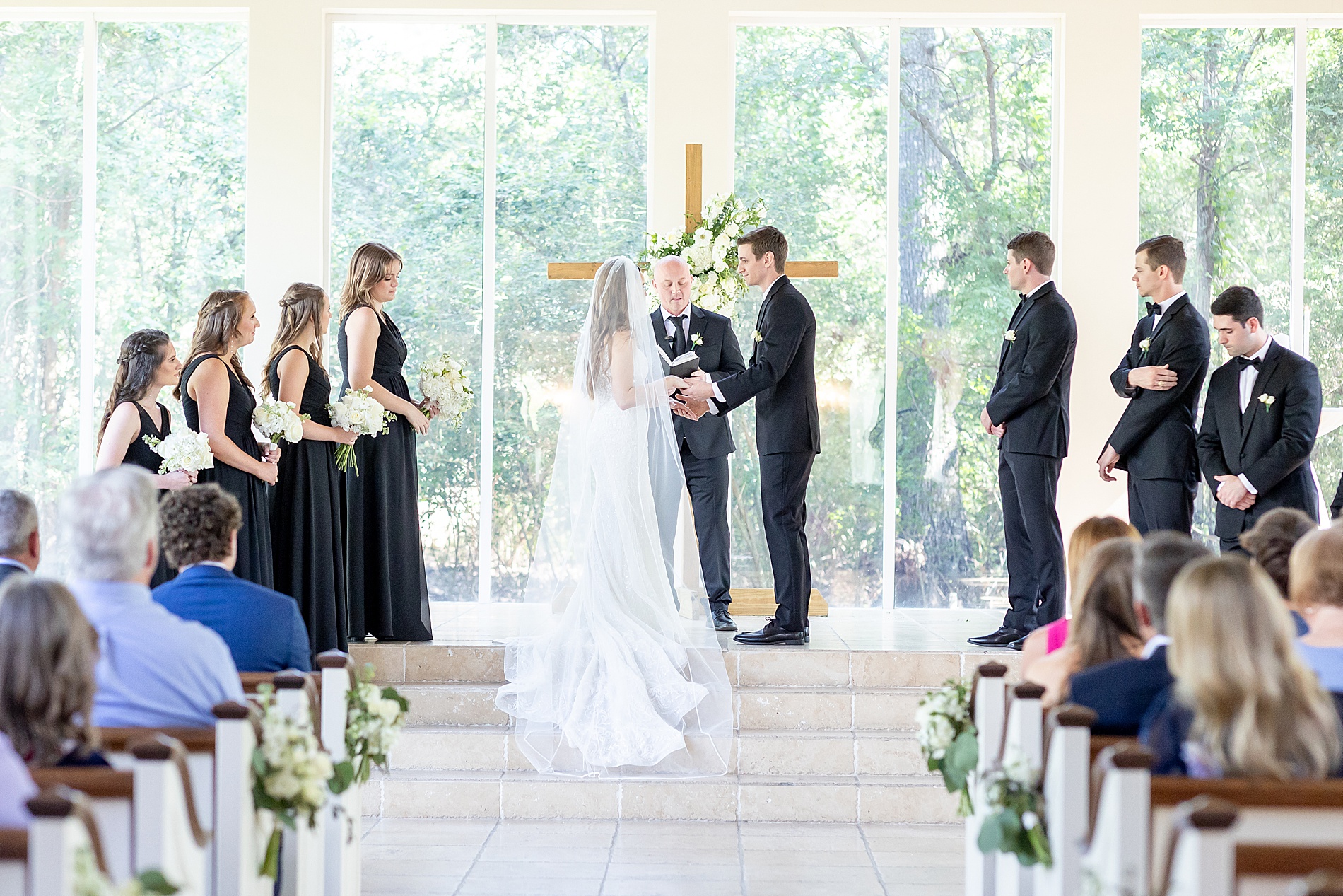 Classic Black and White Wedding at Ashton Gardens