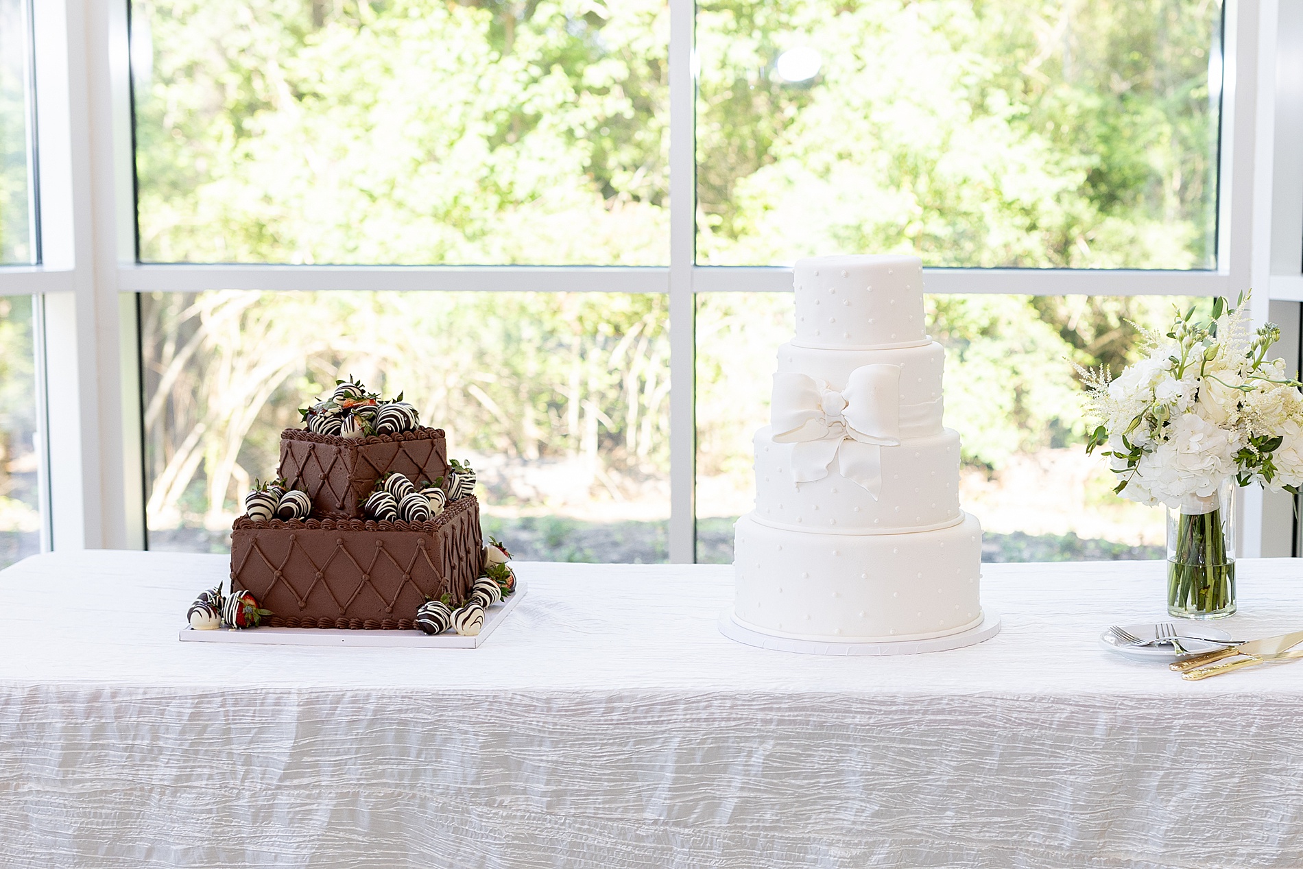 wedding desserts from Classic Black and White Wedding at Ashton Gardens