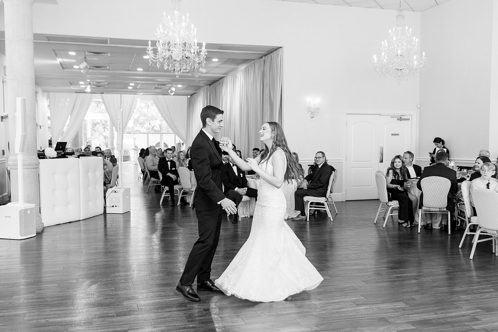 candid wedding photos of couple dancing