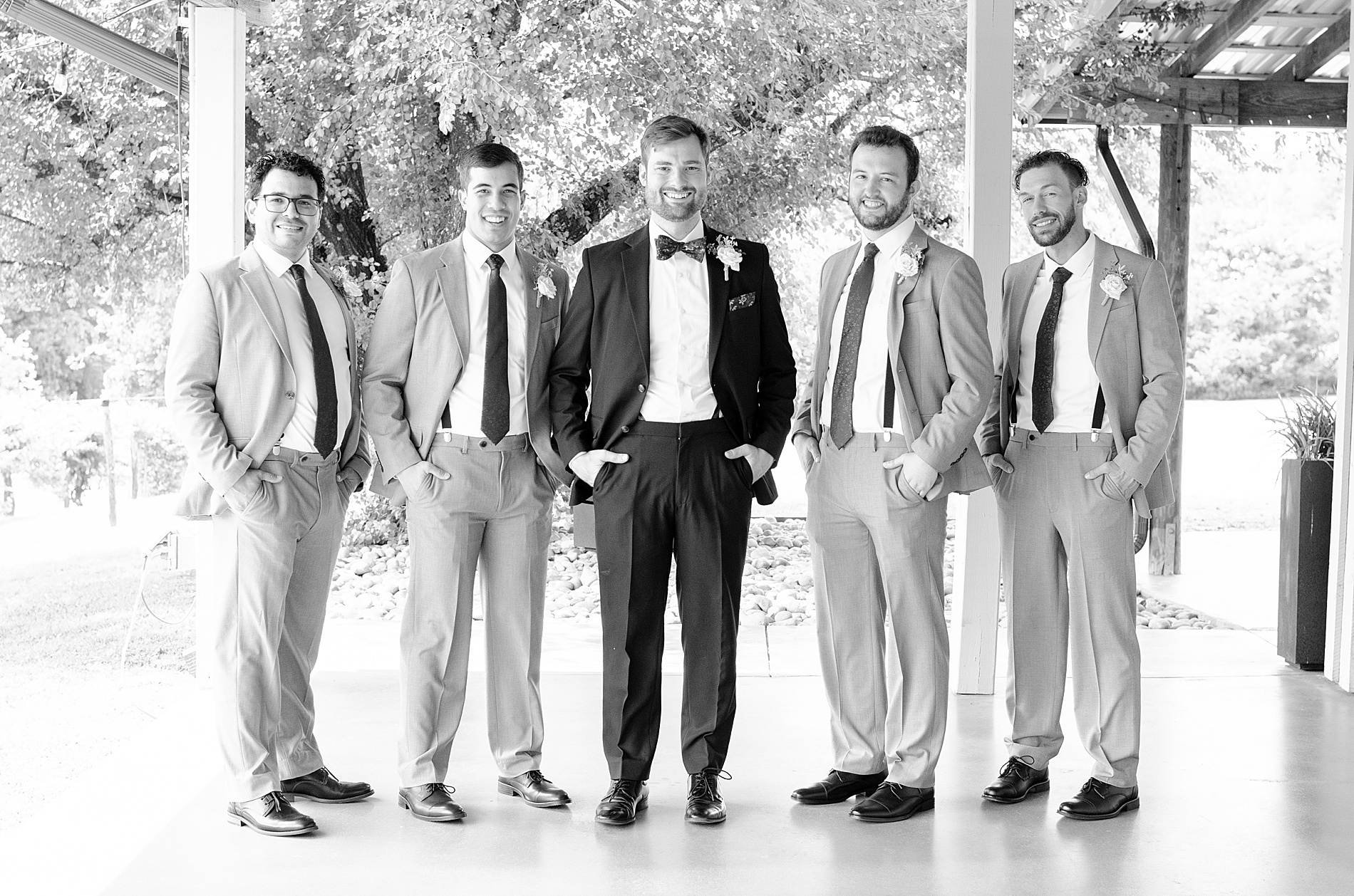 groom and groomsmen