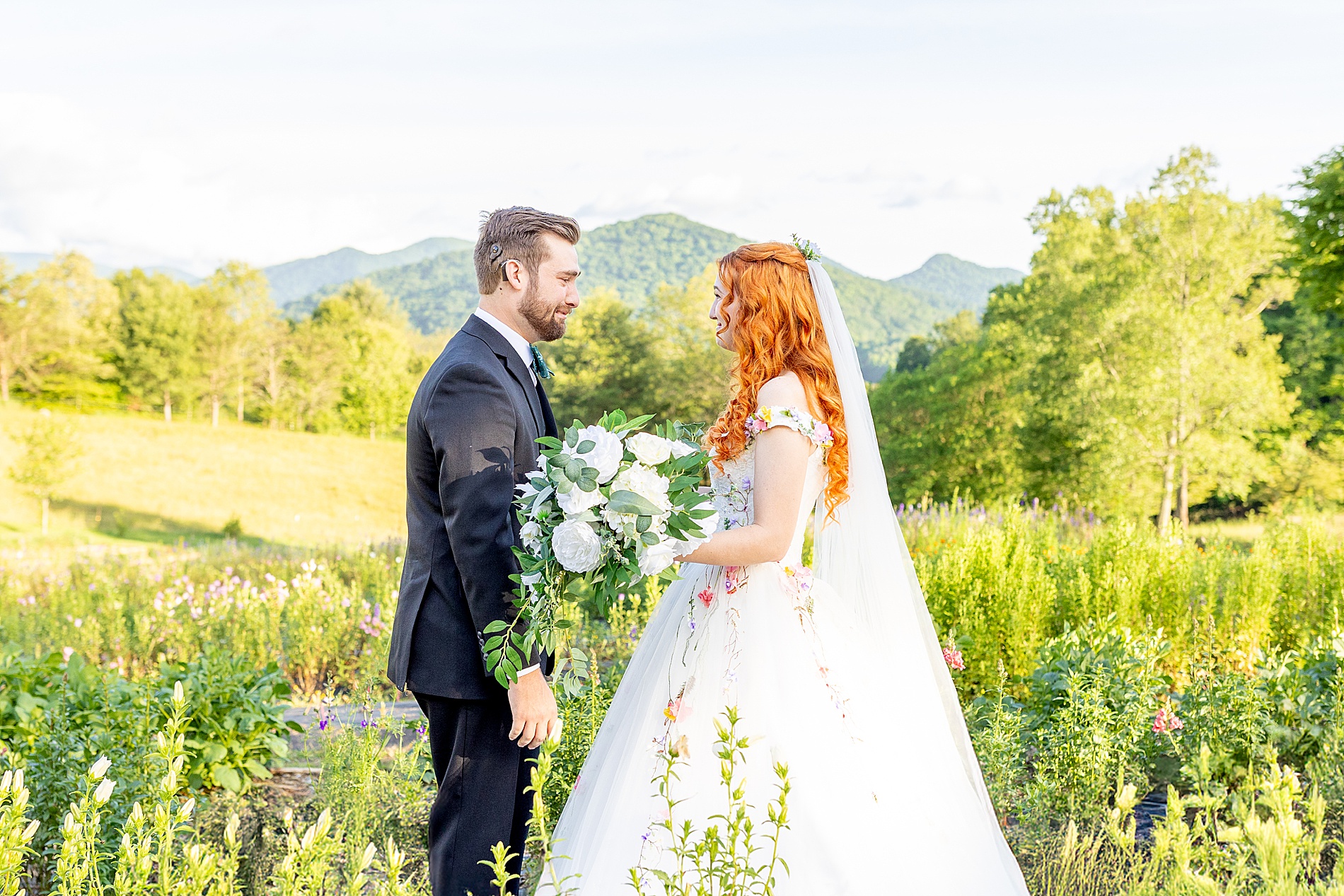 groom sees bride for the first time 