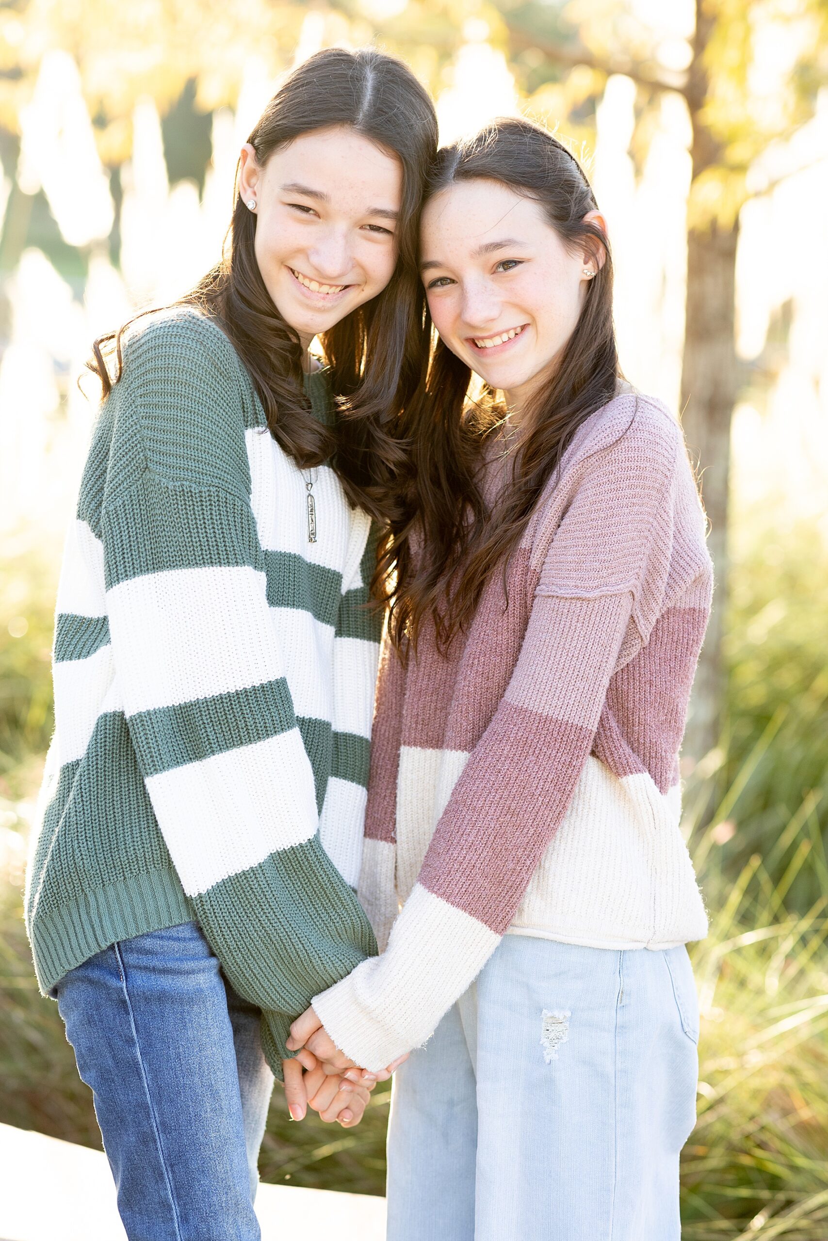 timeless portraits of sisters