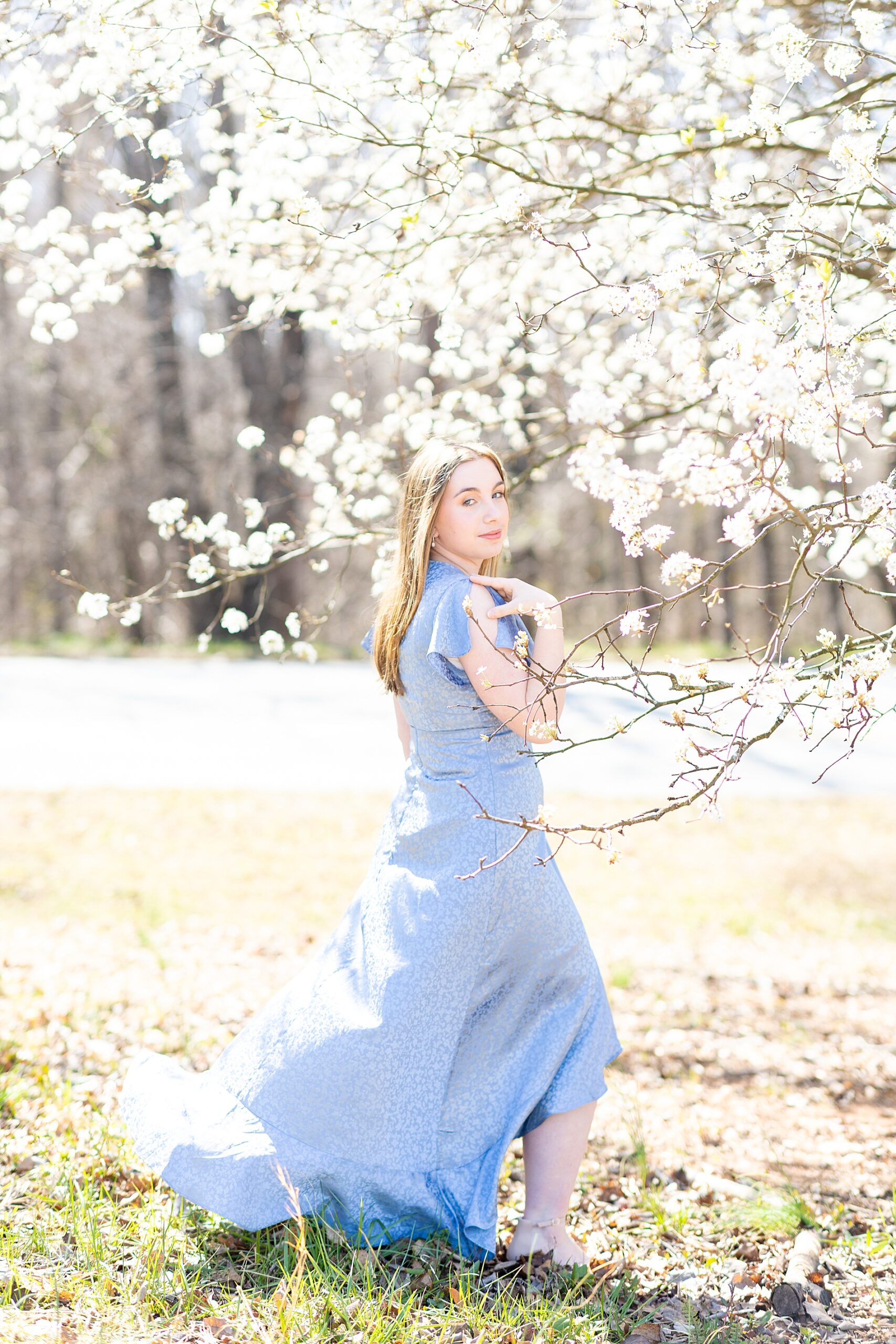 Dreamy Spring Senior Session at BridgeWay Station