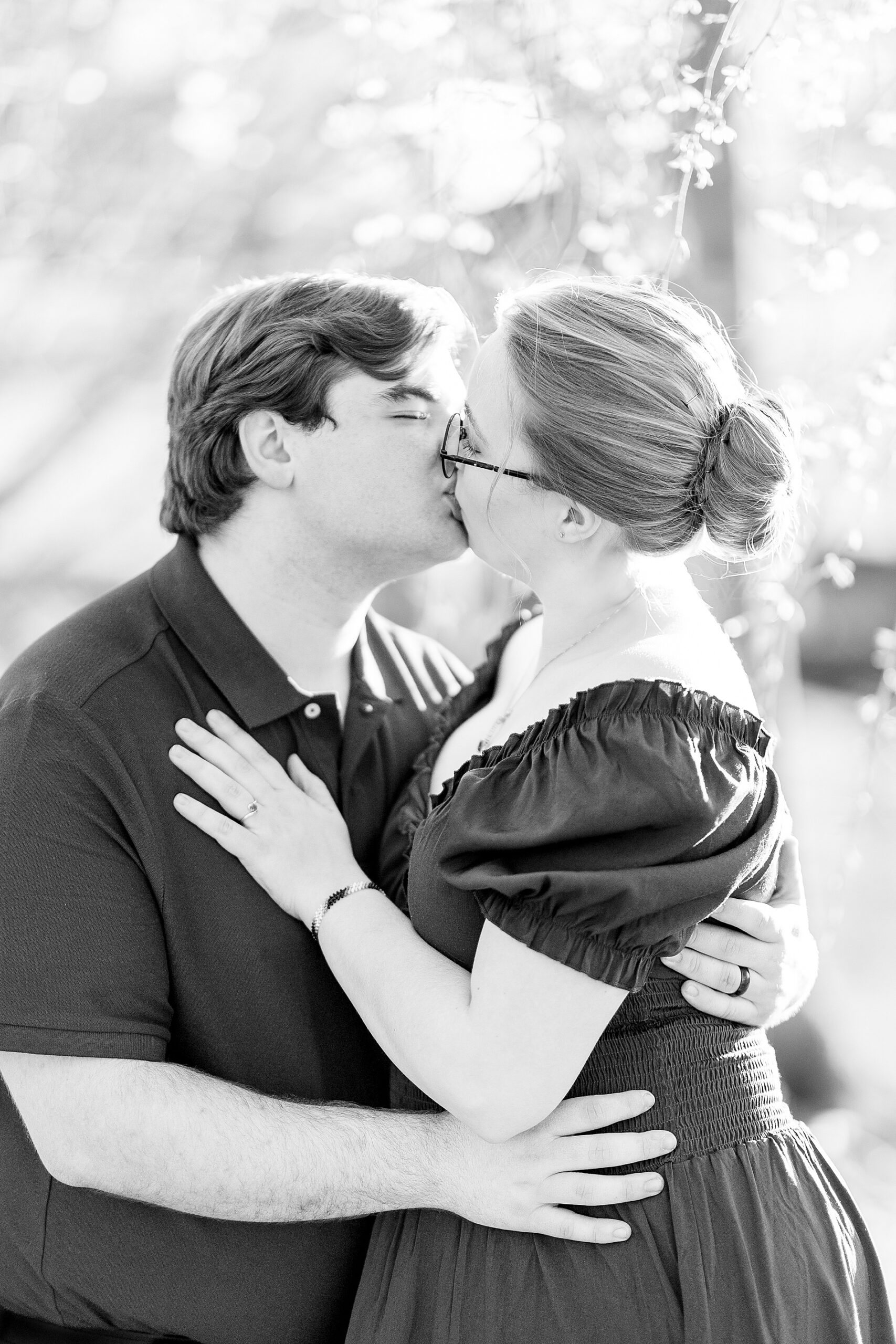 black and white engagement photos