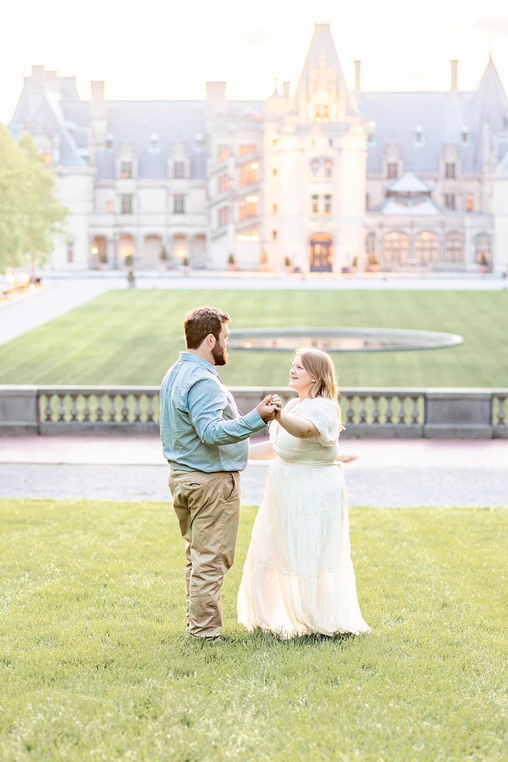 couple dancing on lawn of Biltmore Estate