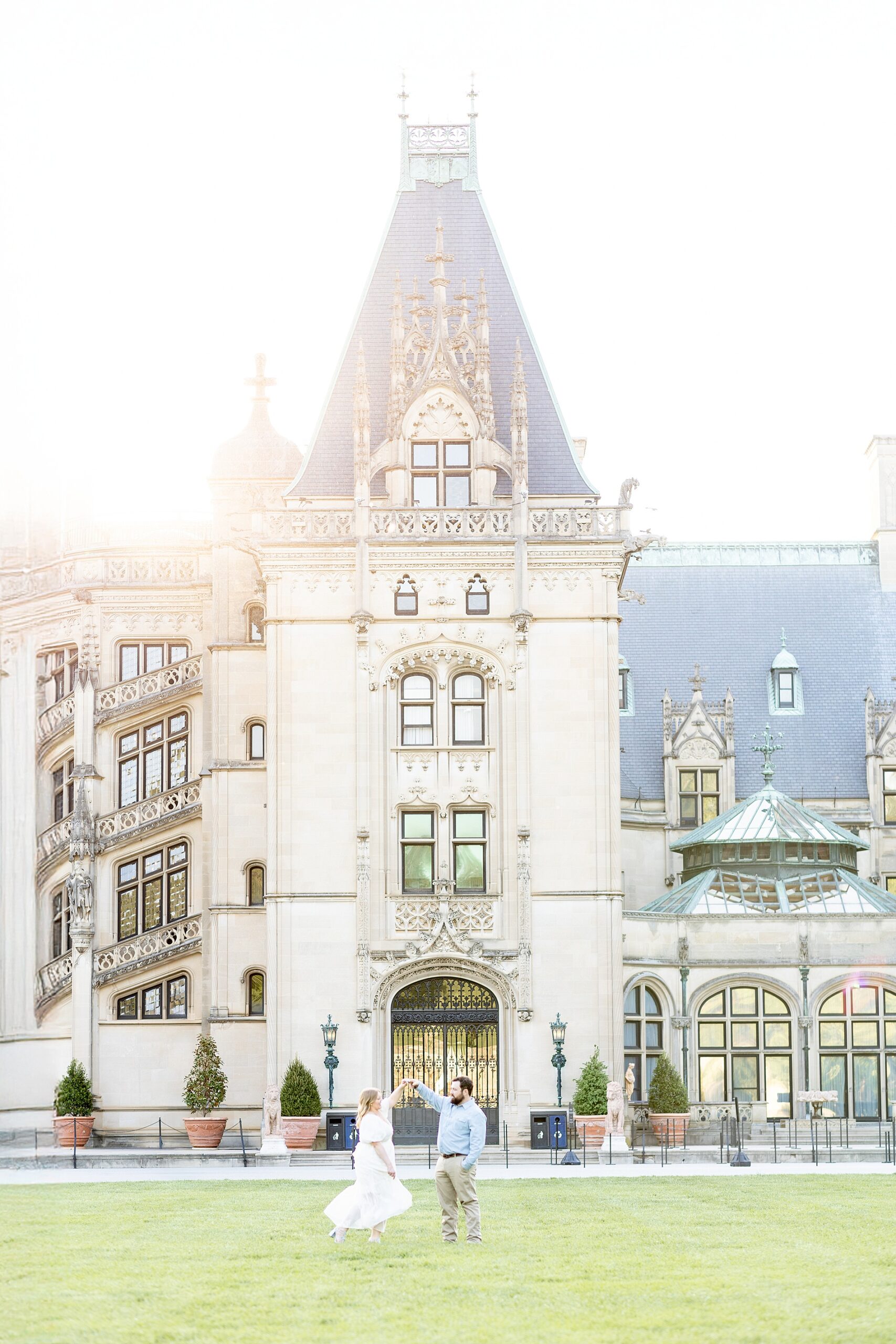 sunset engagement photos at Biltmore Estate