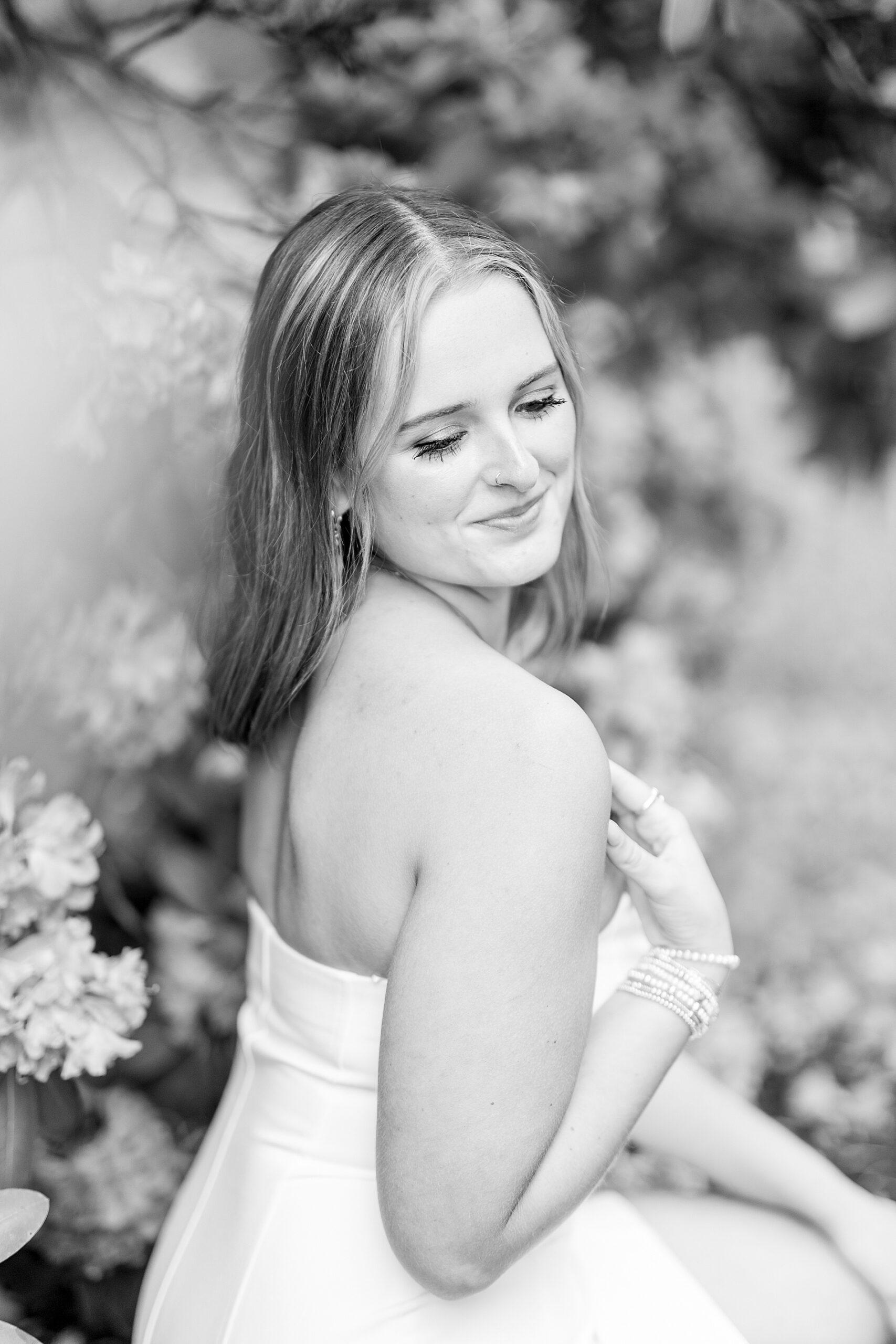black and white senior portraits