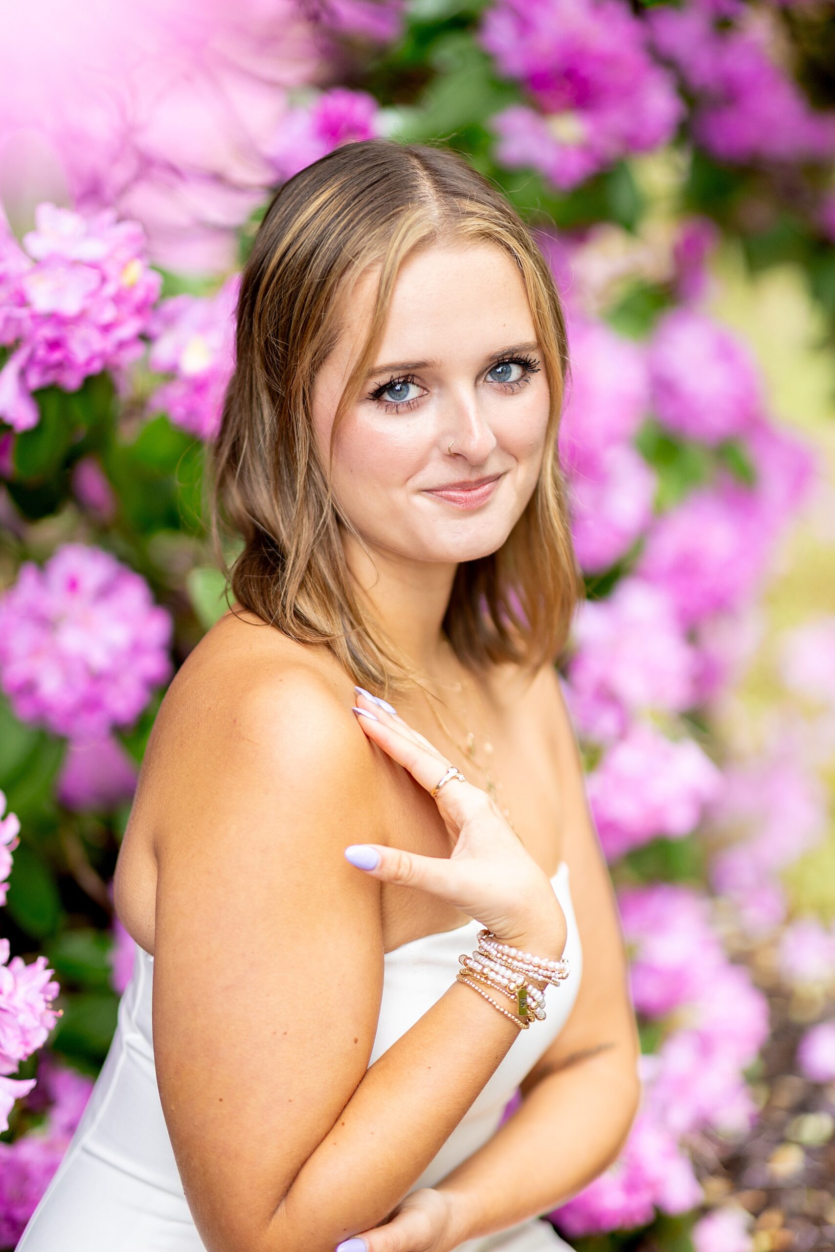 spring senior portraits of college grad