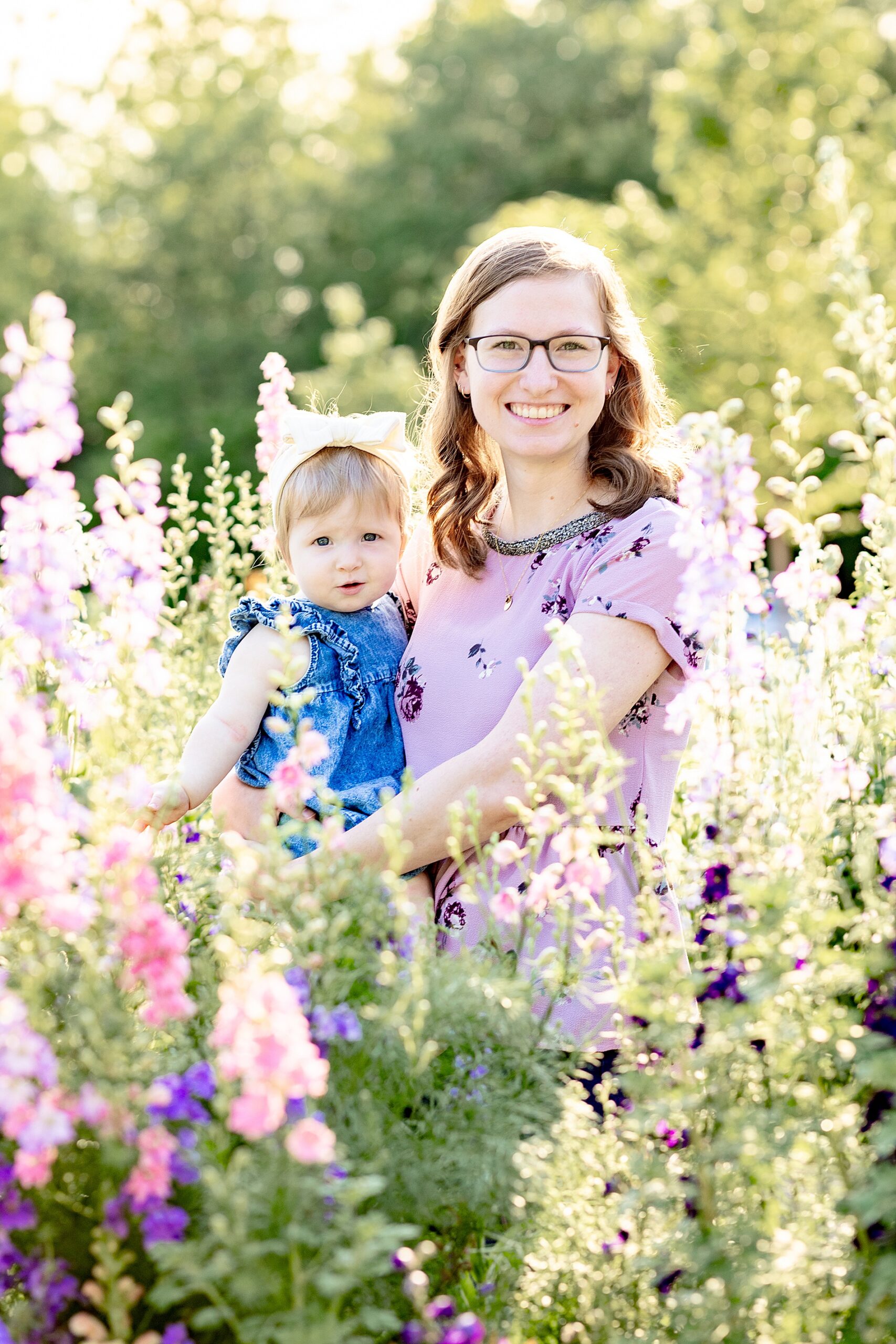 mom and daughter portraits 