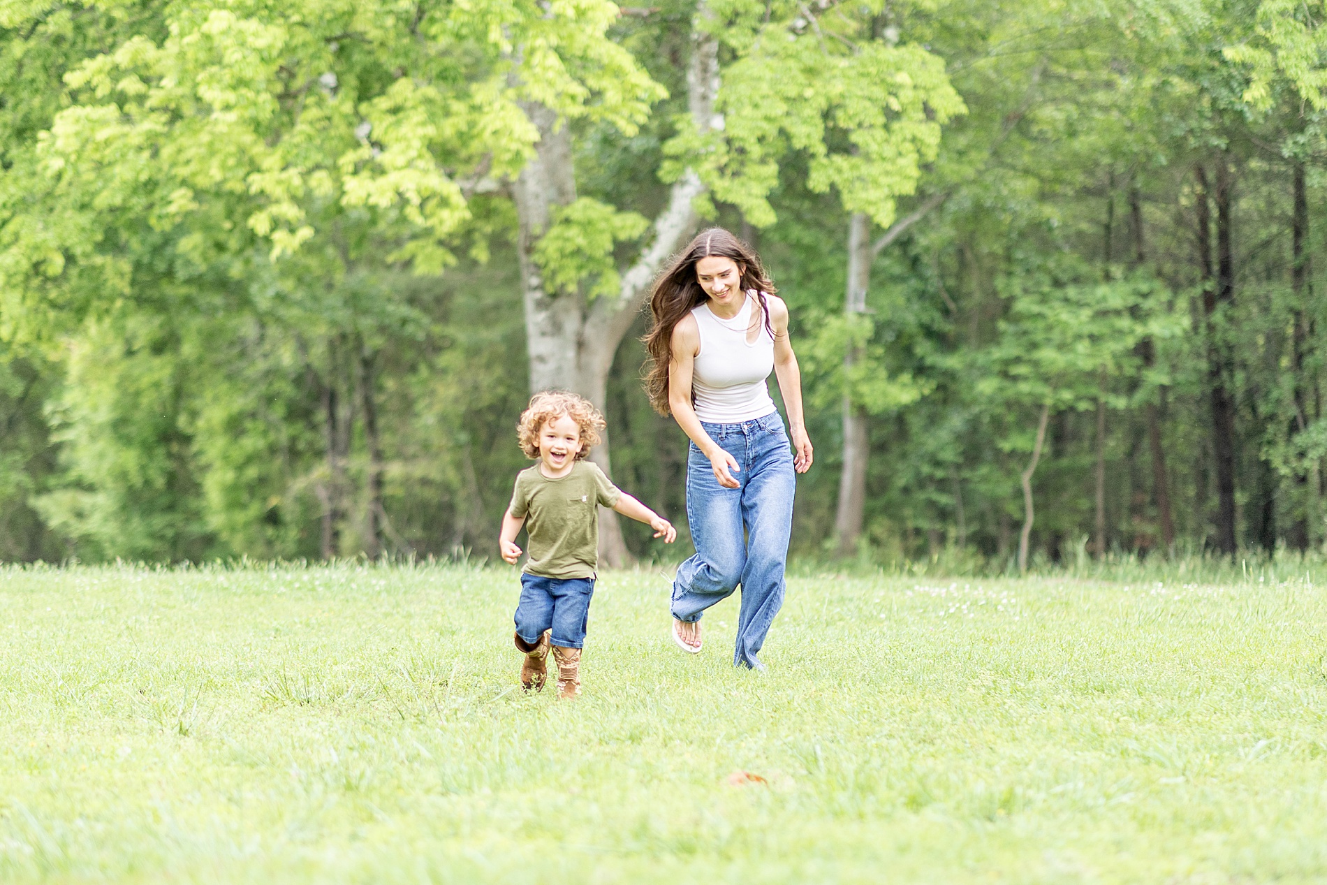 Candid family portraits from spring mini session