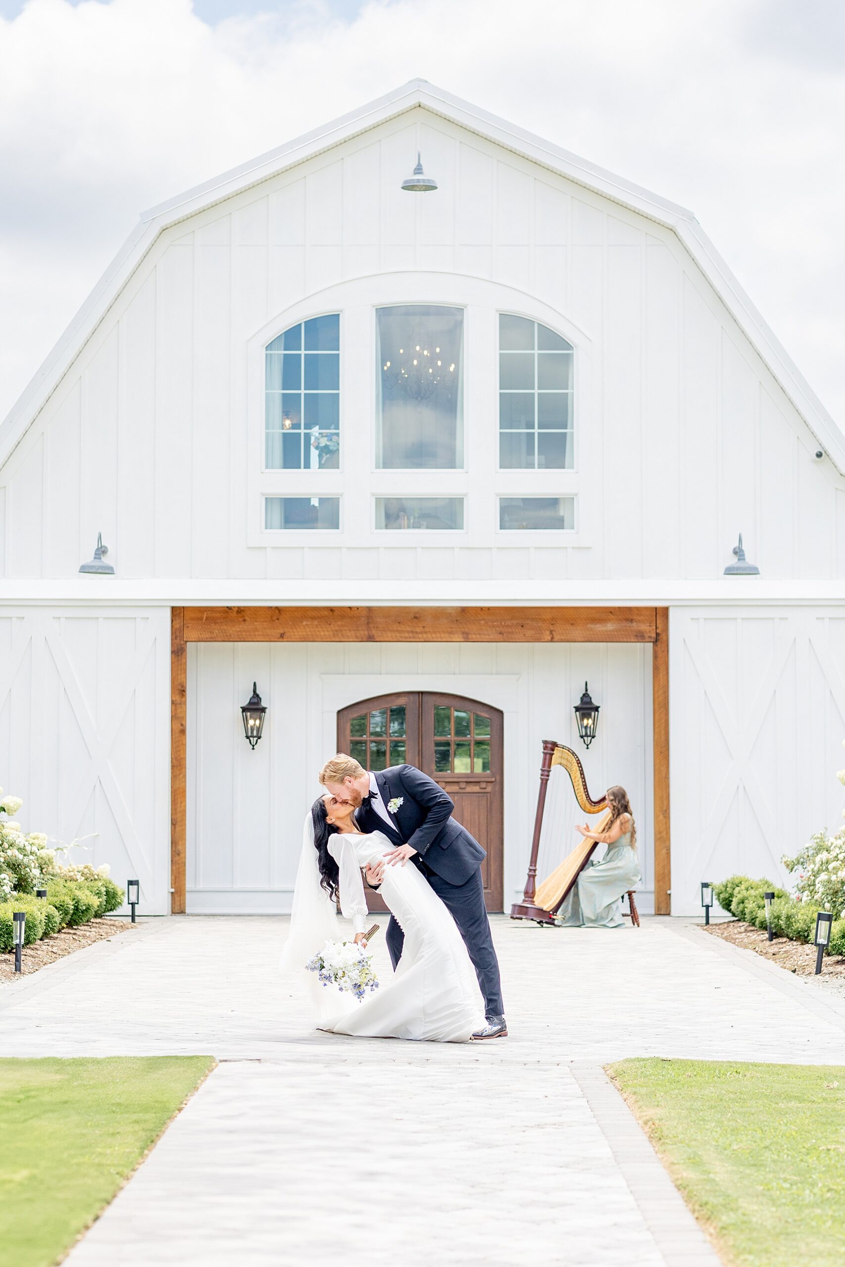 Luxury Styled Wedding Shoot at Heyward Manor with South Carolina Bride Magazine