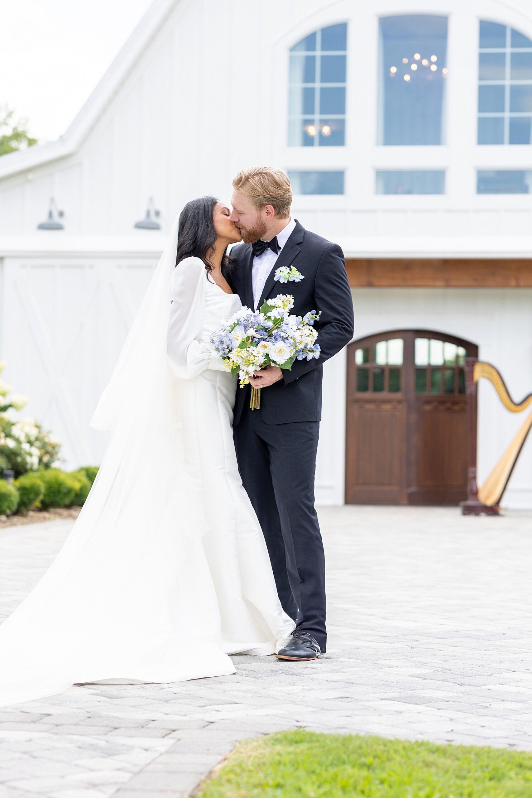 Luxury Styled Wedding Shoot at Heyward Manor with South Carolina Bride Magazine