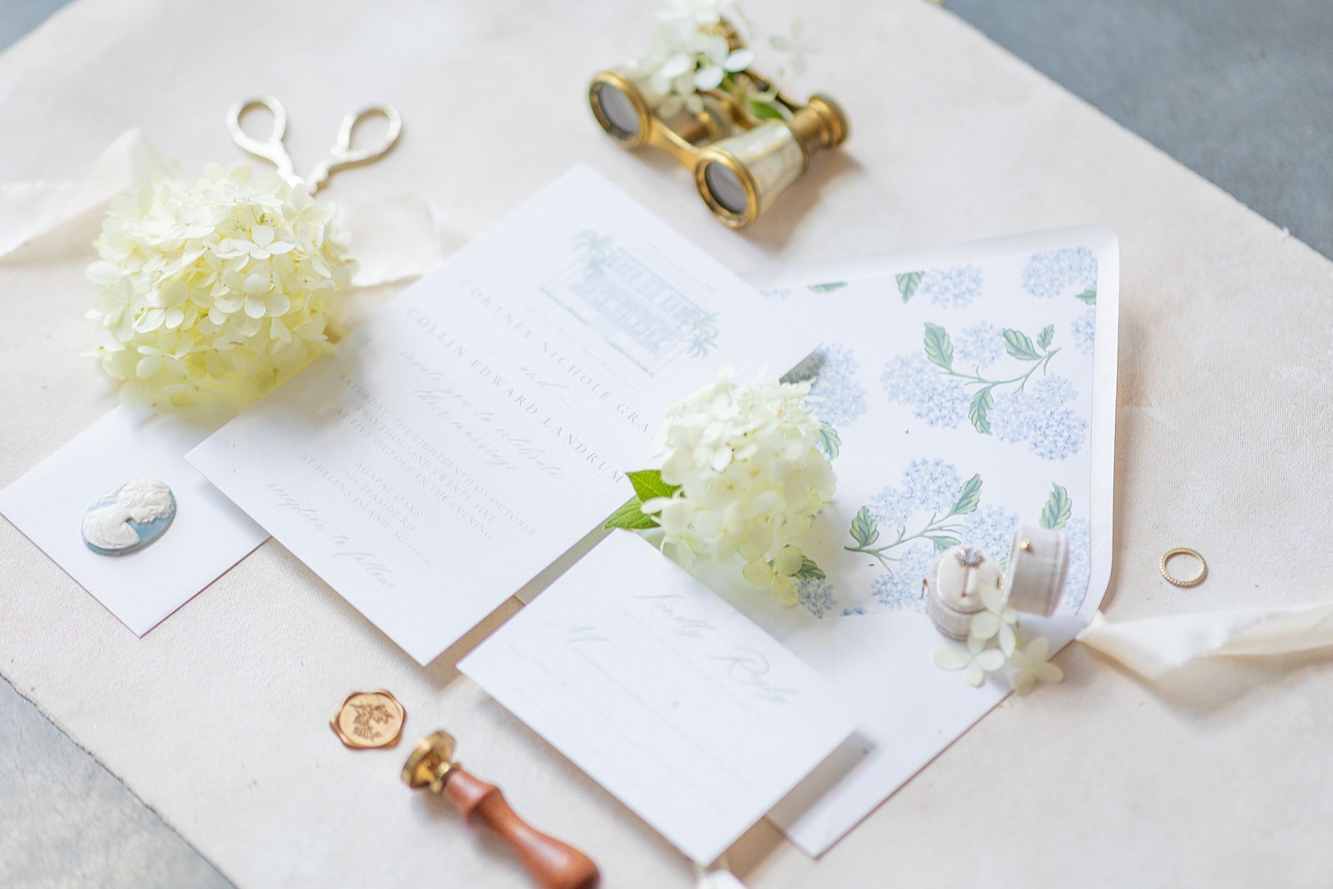 wedding flay lay inspiraiton 
