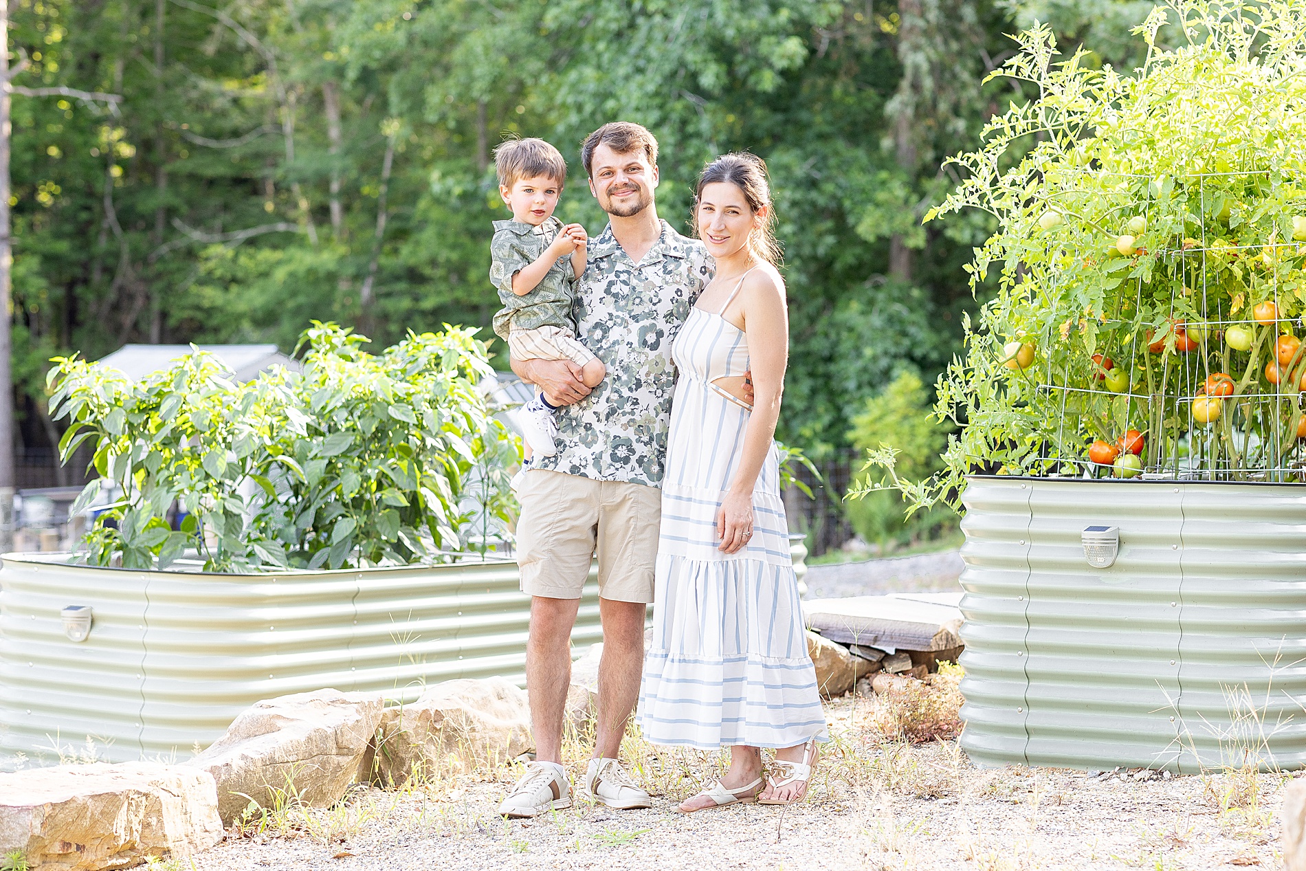 family portraits by garden