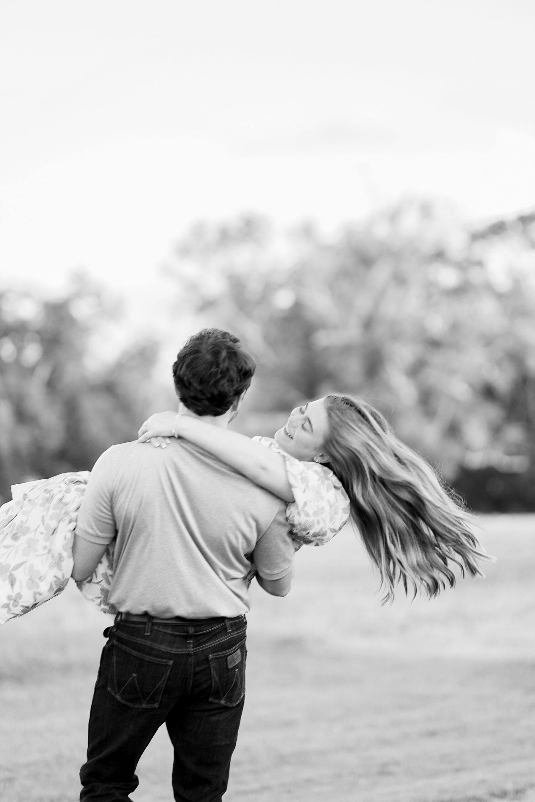 timeless engagement photos 