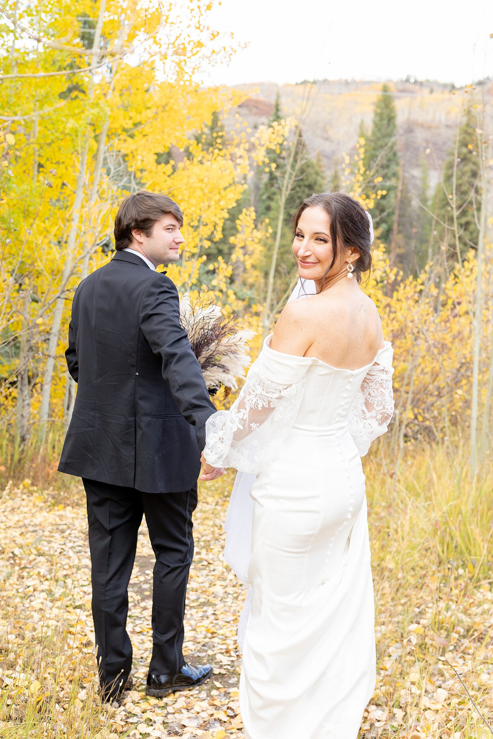 fall wedding portraits in Aspen, Colorado Wedding at Beyul Retreat