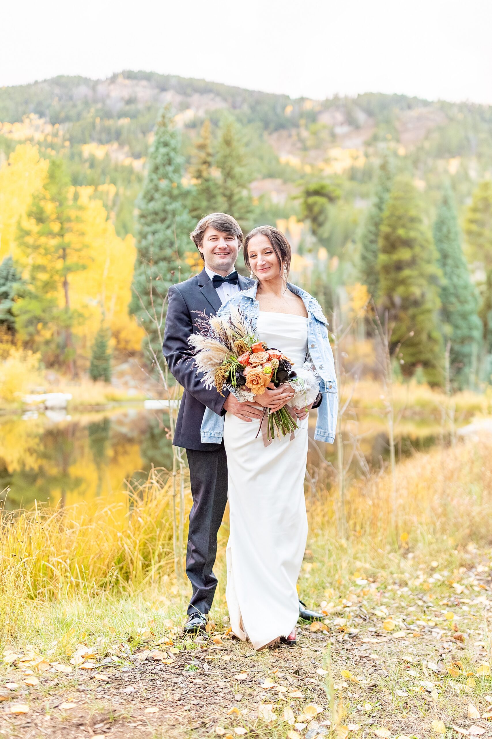 Colorado wedding portraits at Beyul Retreat