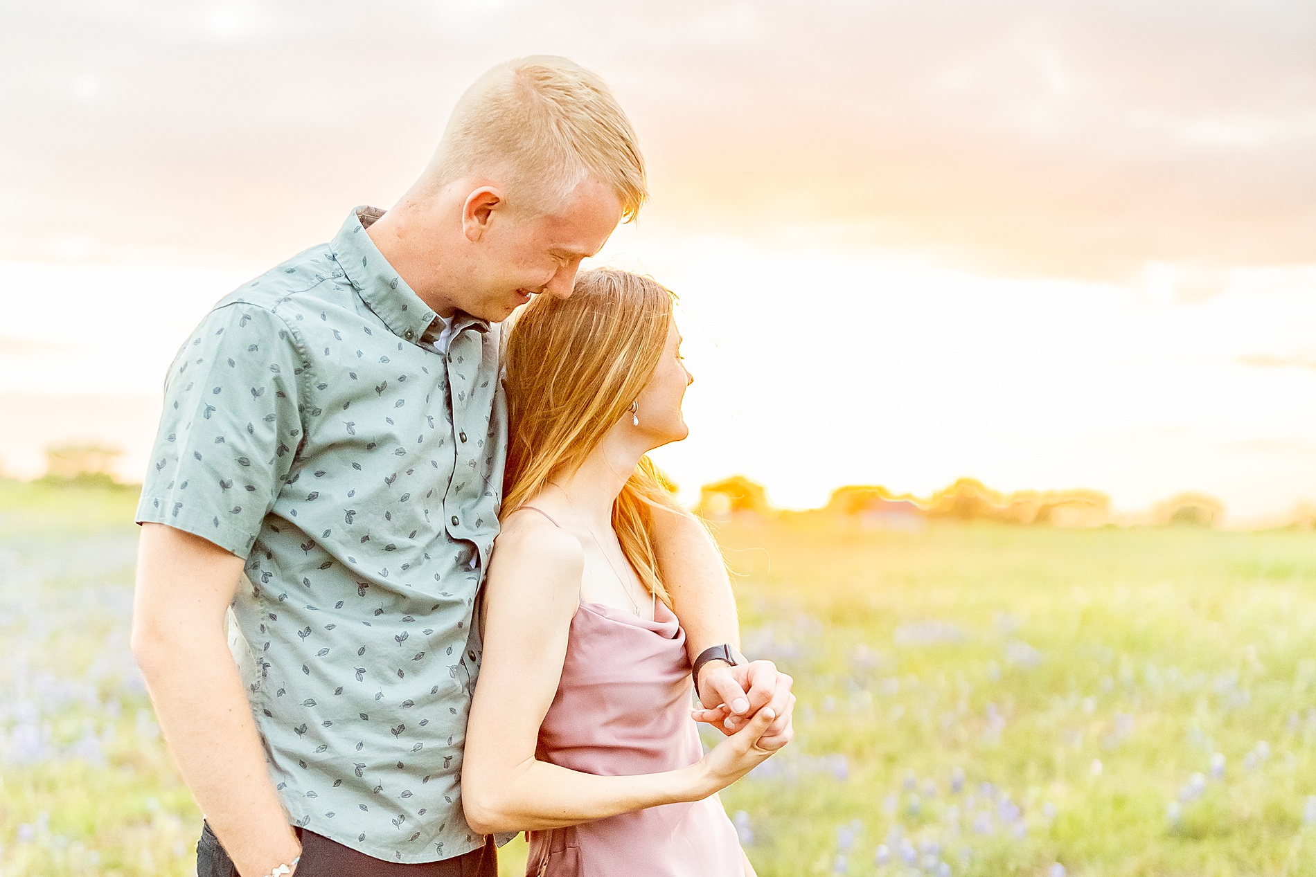 Texas bluebonnet engagement session in Brenham, TX