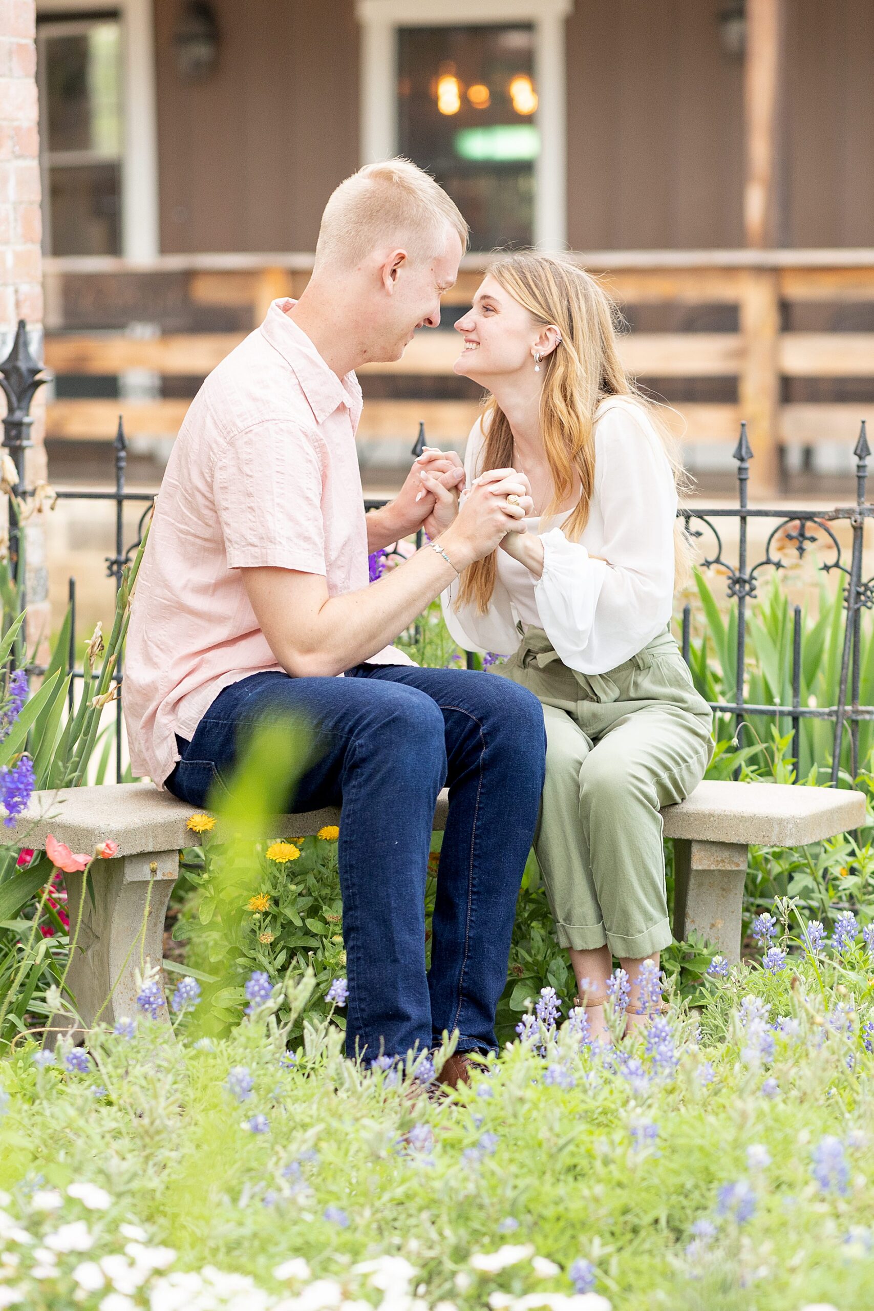 spring engagement session in Chapel Hill, TX