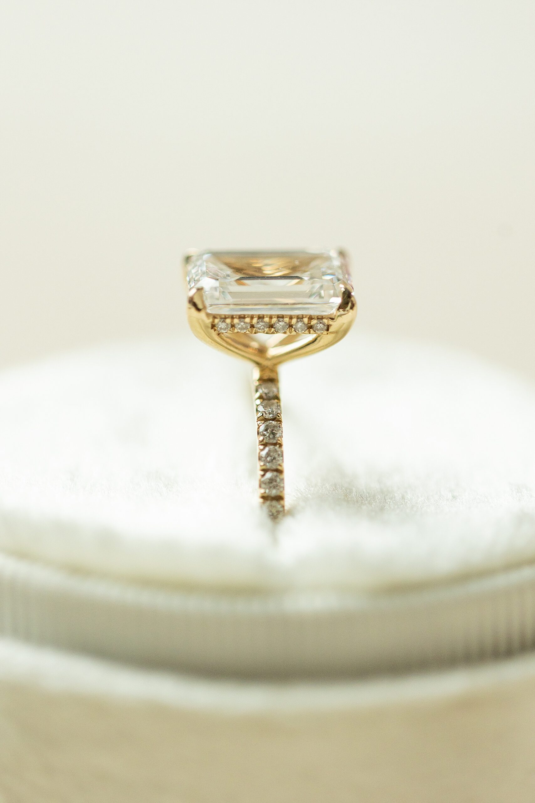 gold wedding band 