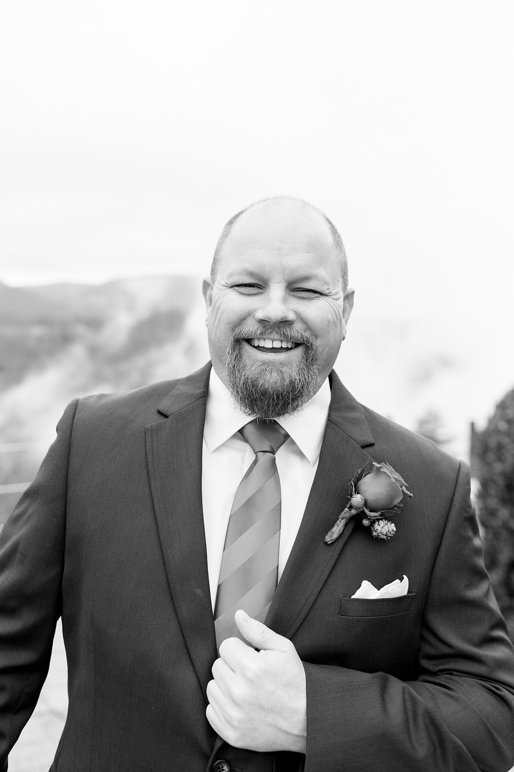 groom portraits