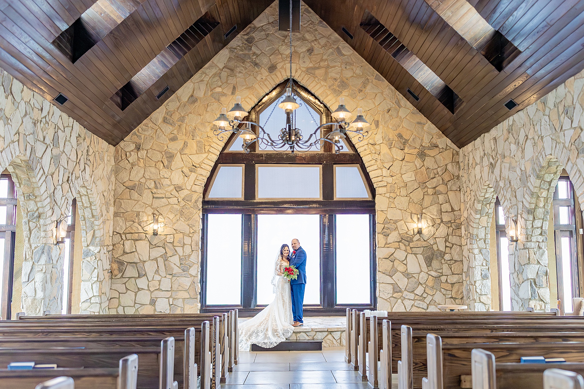 The Cliffs at Glassy Chapel Wedding portraits 