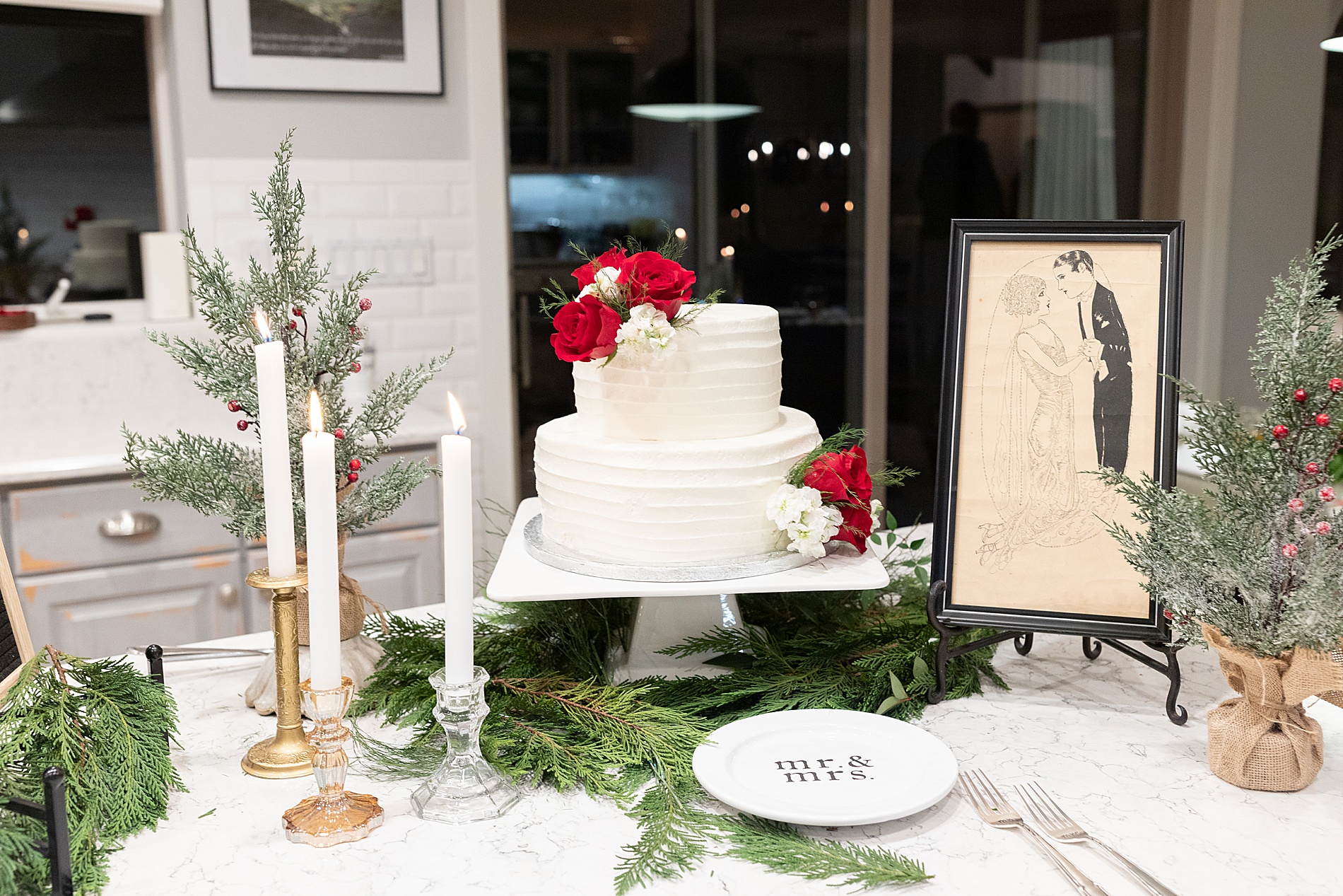 wedding cake with red flowers 