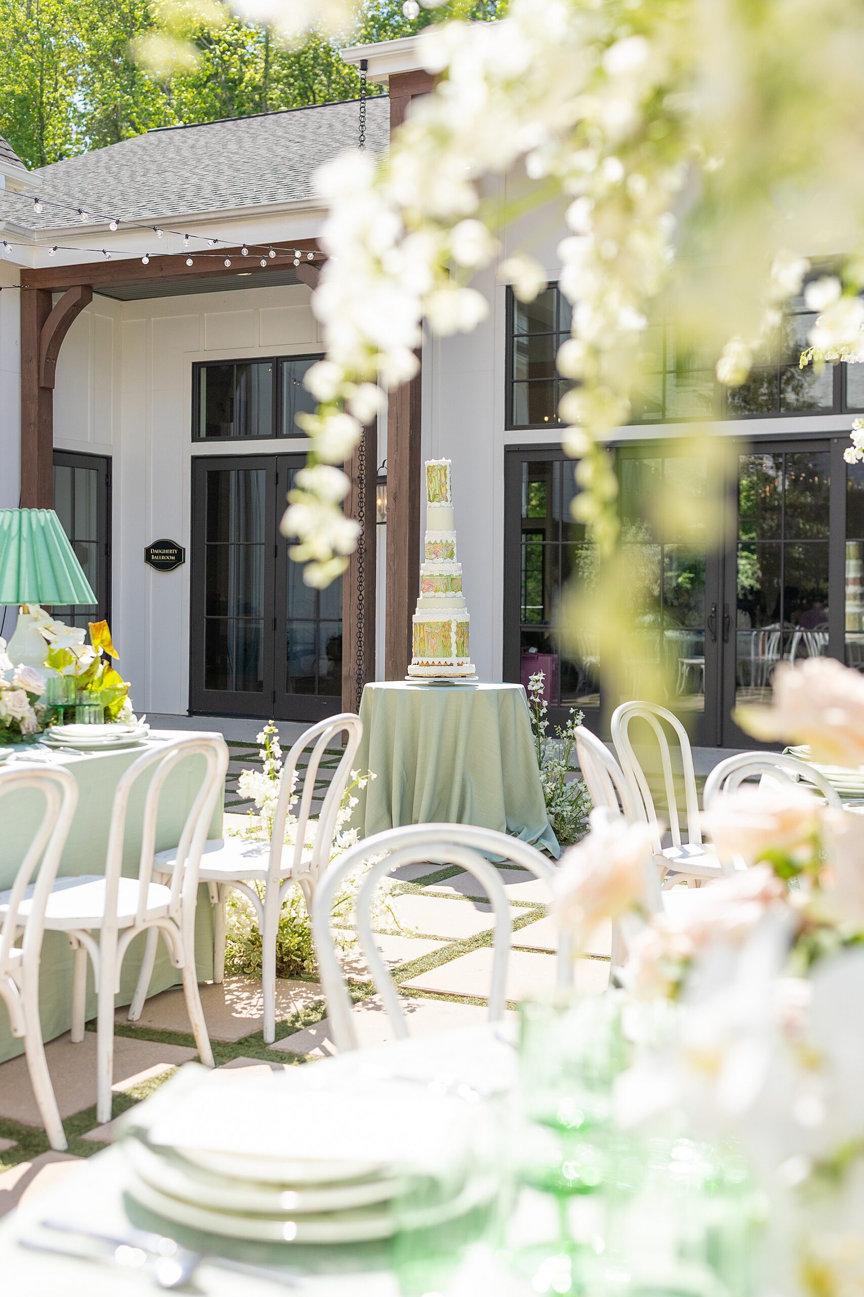 Outdoor wedding reception in Raleigh NC